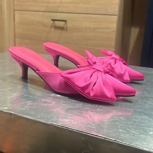 Pink kitten heel shoes